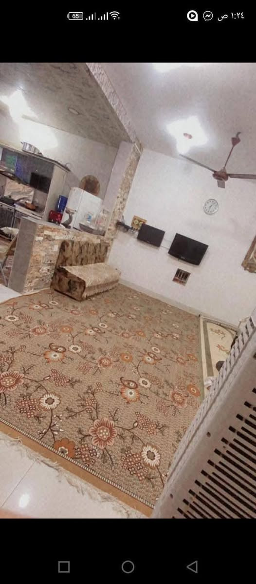 أعلان ..
دار للبيع مساحه 350
أستقبال
هول
غرفتين نوم 2
تواليت داخلي وخارجي 
مواصفات :سيراميك فول صقف ثانوي ايزوگام 
وموجود بي بير ماي ارتوازي للاستفسار اتصل على هاي الرقم ***********9 بدايه جبراوه خلفت بيت بكر جاوشين
