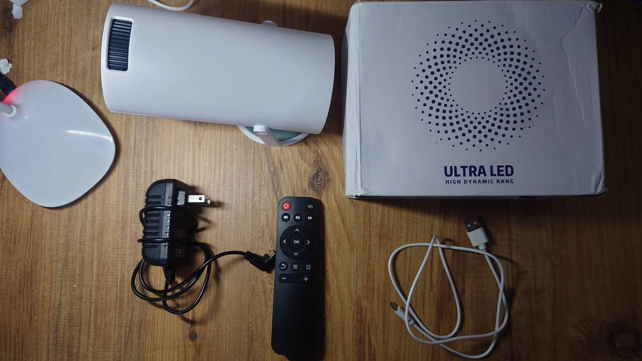 داتا شو السعر 15الف
شغاله فول جديد غير مستعمل
واي فاي بروجكتور ذكي محموHY300max  – يدعم 4K و1080P – مزود بـ WiFi 6 وبلوتوث 5.2 – سينما منزلية مدمجة بصوت HIFI وتحكم عن بعد – مثالي للاستخدام المنزلي أو المكتبي


**إذا كنت صاحب هذا الإعلان وتريد حذفه لأي سبب، رجاءا أرسل رسالة إلى الدعم الفني**