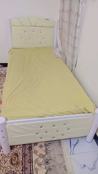 ميسان حي نداء • سرير • أثاث نوم