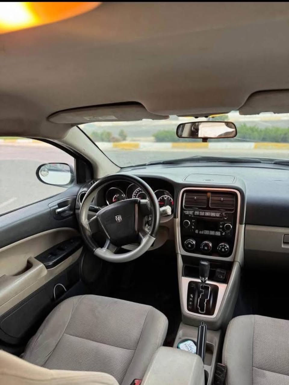 السلام عليكم دوج كاليبر 2010 رقم وسنويه جديد 2030 وهزه جديد تبريد شغال ثلج محرك كير كله مضبوط ولا كلوب مشتغل السياره جديده وجاهزه بدون اي مصرف صبغ 3 قطع مكان السياره بغداد السعر 68  للاستفسار ***********
