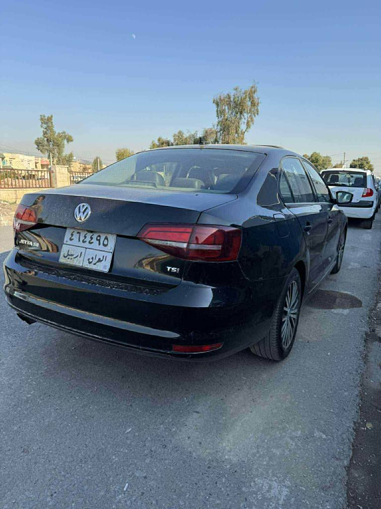 سلاو هاوریان، Jeeta مۆدیل 2017  مۆسەفات SEفول فول، گێرو مەکینەو تەبرید و تەقەو رەقە بەشەرت سەیارەکە رەنگی رەشی قەترانە ماشاللەی دەوئ لەجوانی  4 پارچەی بۆیاغە بەبئ ژۆری پەرەشووتی بویتەوە نرخی داوای $110$لیدەکەین و مەعامەلەیی تێدایە بۆ زانیاری ئەوە رەقەمی خاوەنی :*********** أربيل, العراق
