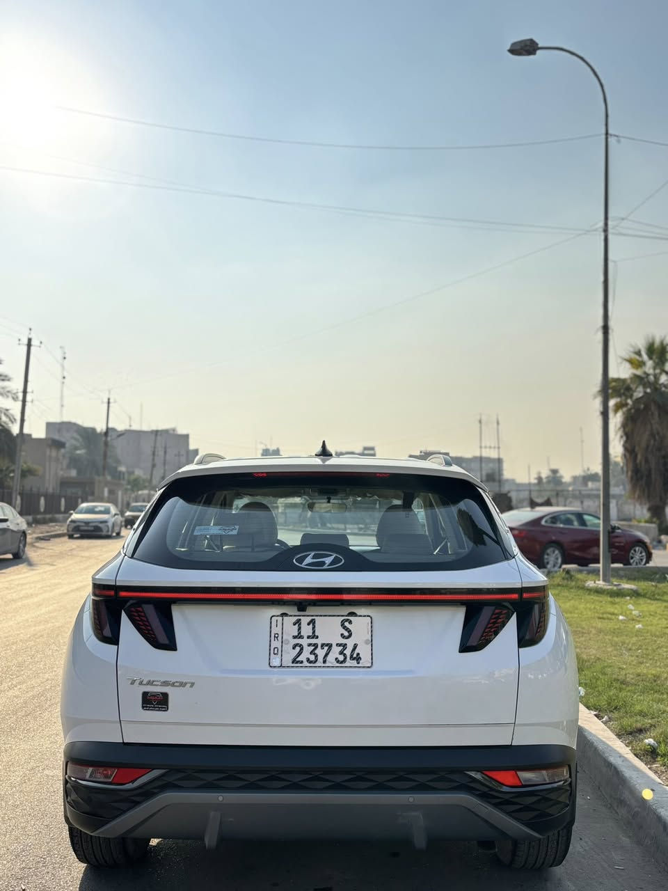 هونداي توكسان خليجي (2024) أبيض.
ضمان شركة الاولى.
 ماشية (59,000) فقط.
كفالة عامة من الحادث والصبغ والتبديل. 
بيها اربع بوارد بسيطة فقط.
سونار جديد موجود عندي.
فول مواصفات قمارة حديد.
كشن تدفئة تبريد.

رقم بغداد تحويل مباشر.
الموقع بغداد. زيونة.
السعر (208$) فقط.
للاستفسار الاتصال او مراسلة واتساب:-

***********
