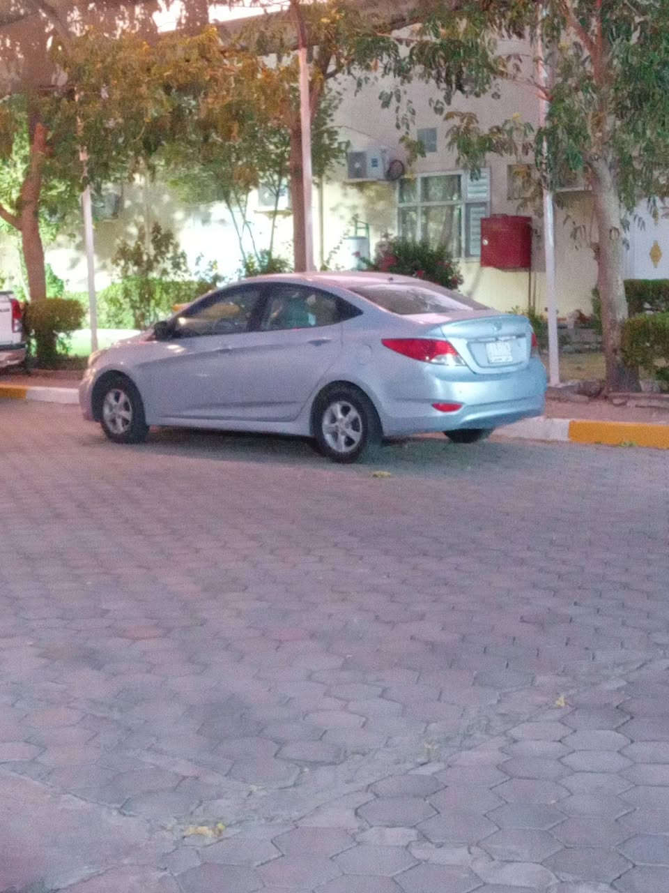 اكسنت مضلع خليجي 2013سياره مكفوله من لعيب شرعي مصبوغه جماليه رقم مثنى مكاني كربلاء سياره فول عده لبصمه محرك 1600فتحه 4ويل كب 4دسك تخم تايرسعر80بيها مجال ***********
