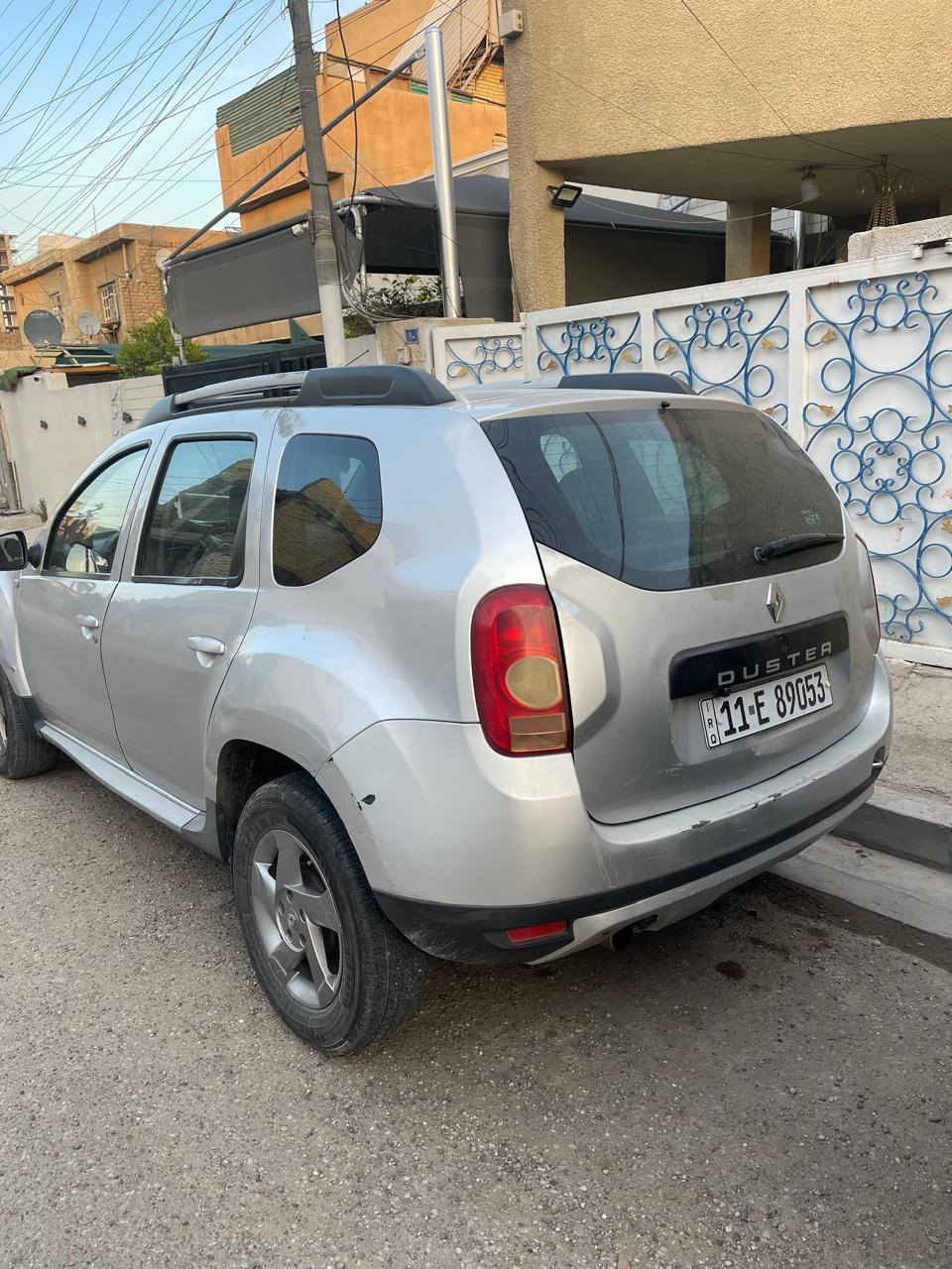 رينو داستر 2013
سنوية  جديدةلل2029
ماشية 192وقابل للزيادة 
مطخطخة وبيه صبغ اكول مصبوغة حزام
مكينة 2000
كيرAT
تخم تاير جديد
باتري جديد
صدر نضيف 
بيه منضومة غاز يعني انسة صرف بانزين
بيه خيط تبخير
السعر  68 وبيه مجال للطيبين
مكان السيارة بغداد حي الإعلام
رقم الهاتف ***********
