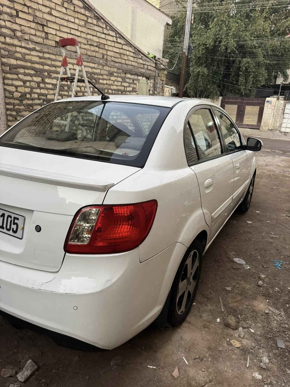 السلام عليكم كيا ريو موديل 2012 السيارة كهربائيات كلها شغاله اي نقص مابيهن مكينة 1600 كير مكينه خير من الله اي تنقيص تبخير ماكو حدادية جيده تخم تاير السيارة سعر البيع 95 وبيها مجال والسونار مرفق مع الصور مبين كلشي 

مكاني بغداد رقم ***********
