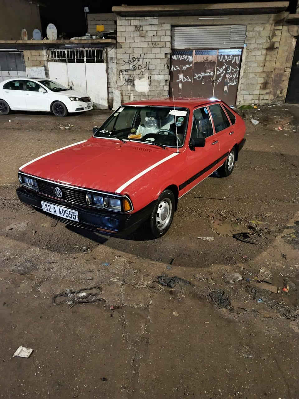 السلام وعليكم برازيلي للبيع أو مراوس أوبل فكترا فقط محرك وكير وصدر وتايرات وتبريد وتدفئة كلة بل شرط جديد ورقم نينوى الجديد و سنوية لل 2027 يلة تنتهي هاذة رقمي ***********
