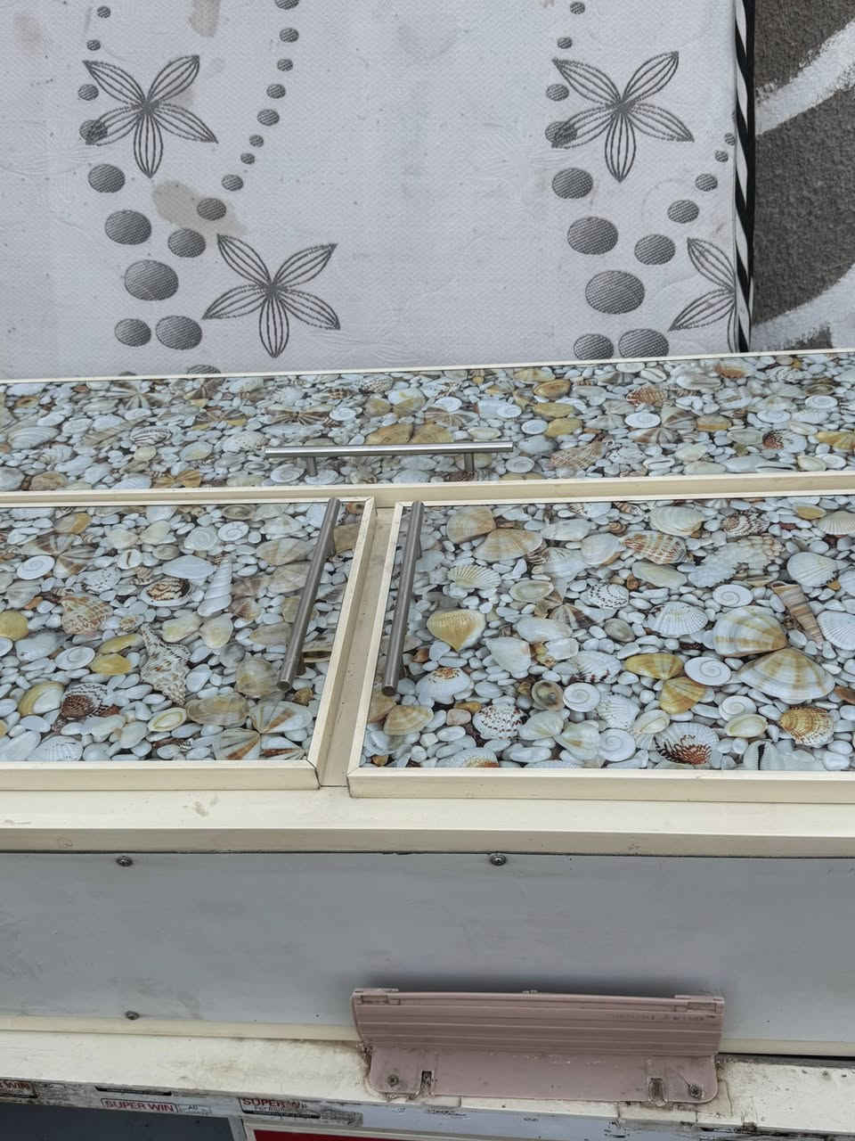 سلام عليكم كاونتر الحمر ٣قطع والأبيض ٢قطعتين مكان دوره ابودشير


**إذا كنت صاحب هذا الإعلان وتريد حذفه لأي سبب، رجاءا أرسل رسالة إلى الدعم الفني**