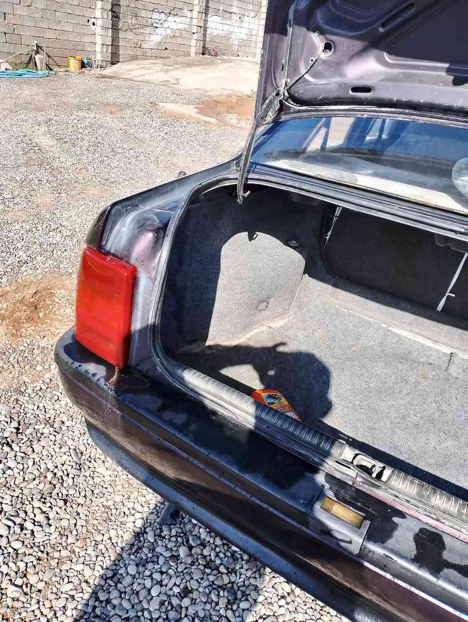 السلام وعليكم اوبل فكتره محرك 16 موديل 91 سنويه 28 بطاقة بنزين الصدر فوك النص عمر السياره جاهزه من كلشي رقم الهاتف ***********
