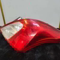 بك لايت • جه اليمنه • مكسر من جوه