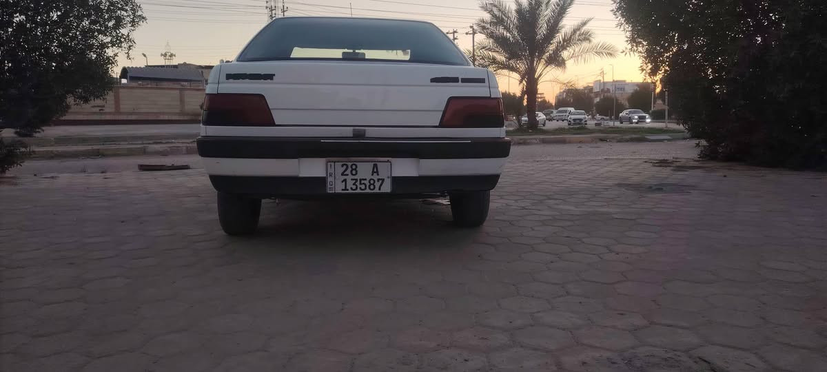 سلام عليكم ورحمة الله وبركاته
بيجو ٤٠٥ كير ومحرك كورلا بيكاجو وارد امريكي 1800 والجناي هاذا المحرك يعرف شنو من محرك تبريد ثلج سيارة معدلهة يخبل ورزانه فوول  مداور ثاني يوم سيارة ٤٠ وبيهة مجال مكان نجف حيدرية ***********
