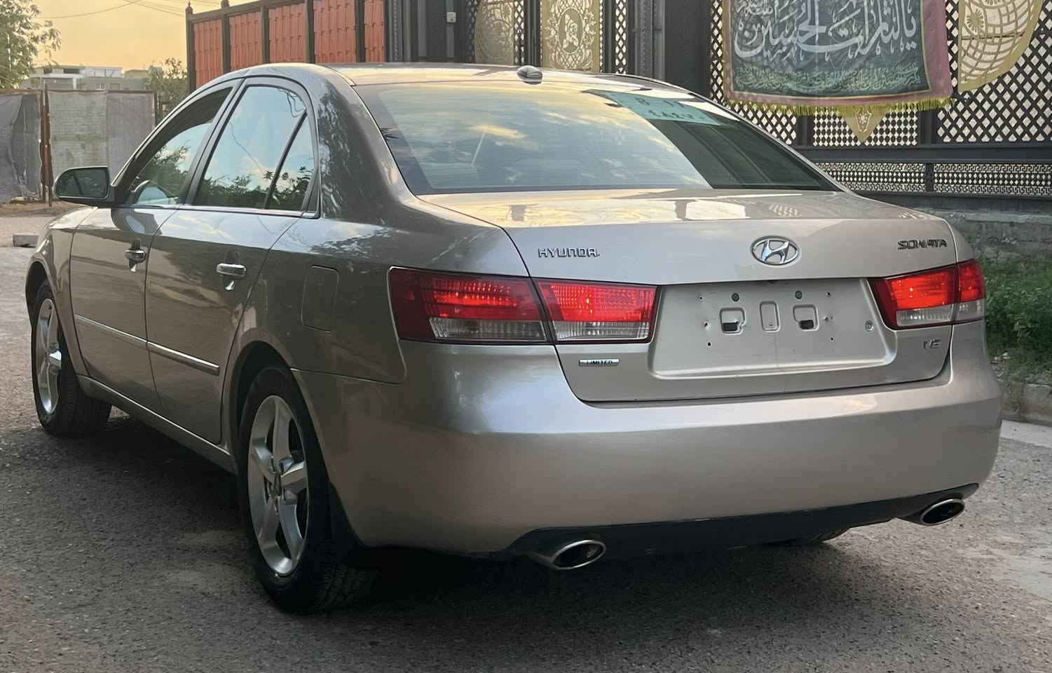 السلام عليكم ورحمة الله وبركاته هونداي سوناتا
موديل 2008 امريكي ماشيه 188 الف (بيها اربع مكانات صبغ بدون دواخل )فول موصفات واحد عله واحد لمتد فتحه كشنات جلد هيترات بل كشنات 6 سلندر كير ومكينه  قبل شهر من شديتهن بعدهن زيرو مكفوله من البخار او الراجز او التنقيص تبريد ثلج صدر امامي او خلفي جديد كهربائيات كل شغاله كاعيه جلد داخل كلش حلوه رقم بغداد دولي بسمي هزه سنويه باقي عله ستلام الوحات جديده شرط التحويل مكان السياره بغداد  السعر 105 وبيها مجال الشراي رقمي *********** شراي ينتصل ويدلل
