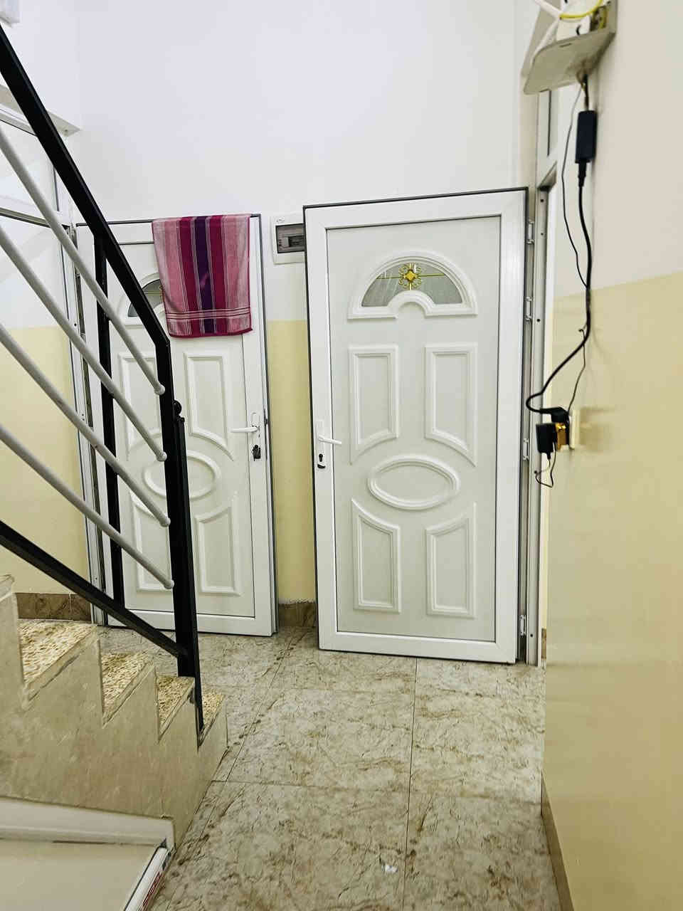 بيت بيارمجه الشرقية قرب جسر حي السلام  سند طابو مساحته ١٠٠متر واجهة ١٠  ونص طابق واحدغرفه واستقبال وهول ومطبخ 
السعر ٧٥وقابل لتفاوض
***********
***********
#مكلف_بالنشر_خابر_عل_خط
