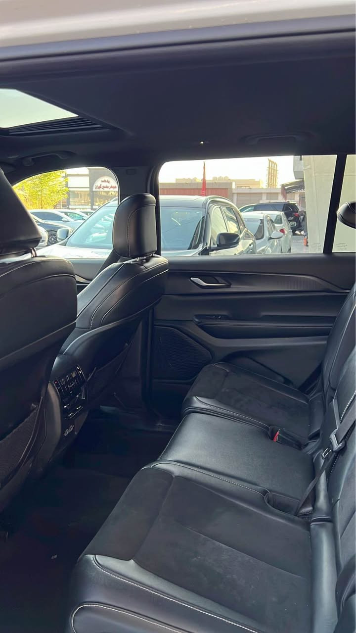 سیارە ٣ مقعەد ✅
سیارە فول مواصفات Laredo✅
بوند صبغ بدون دواخل بدون ارباك✅
دهوک📍
سعر: ٣٢٠$ ورقە ومجال✅
✅***********
✅V6 دهوك, العراق
