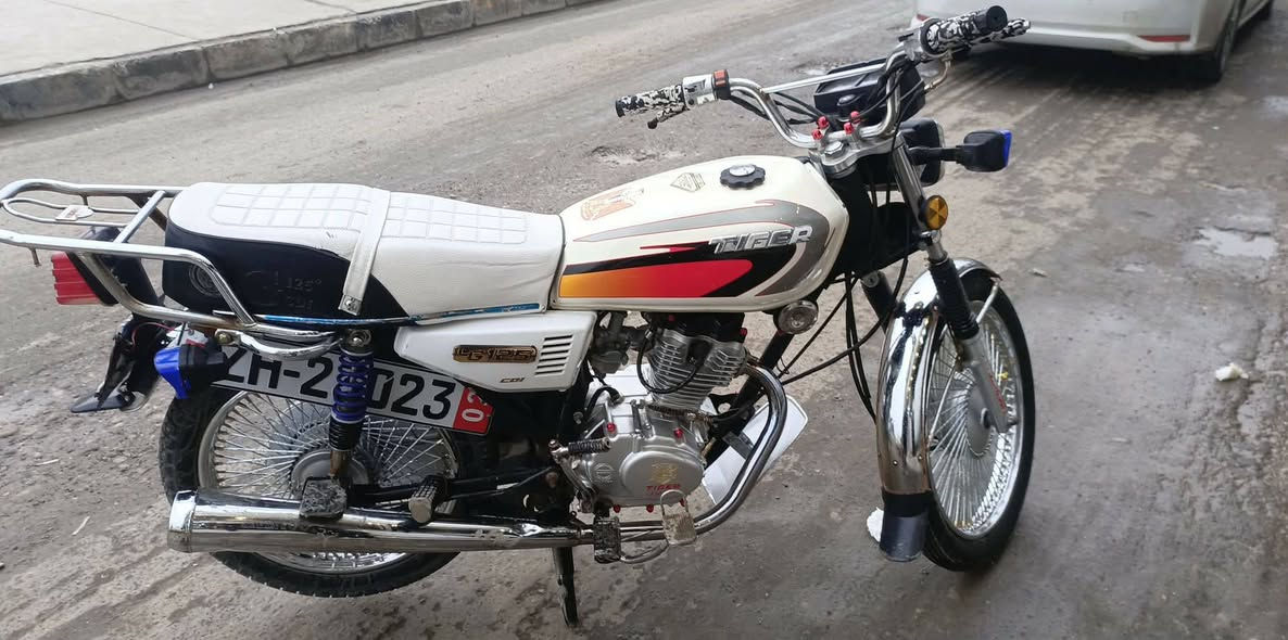 السلام عليكم
تـايگـر 2020للبيع 
شرط مكينه مامضروبه برغي
وزن ثـقيل 
كهربائيات كلهااا شغاله 
السعر 575وبي مجال


**إذا كنت صاحب هذا الإعلان وتريد حذفه لأي سبب، رجاءا أرسل رسالة إلى الدعم الفني**