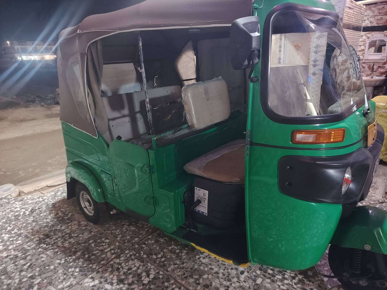 سلام عليكم تكتك للبيع 22 شهر 11 تكتك كفاله من كلشي رقم وسنويه بسمي تكتك مال جناي المكان بغداد جسر دياله الجديد السعر 9800 وبيهه مجال *********** وبلعافيه علياخذهه
