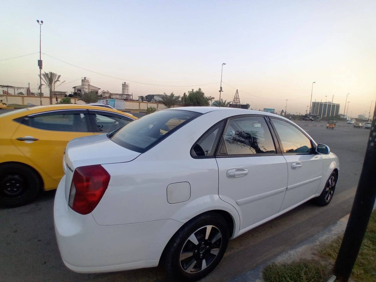 السلام عليكم اوبترا موديل ١٢ السياره بس طخطخات خفيفه  بالكشر خليجي الشركة العامه بسمي مكينه كير خير من الله  تبريد شغال رقم الهاتف ***********
