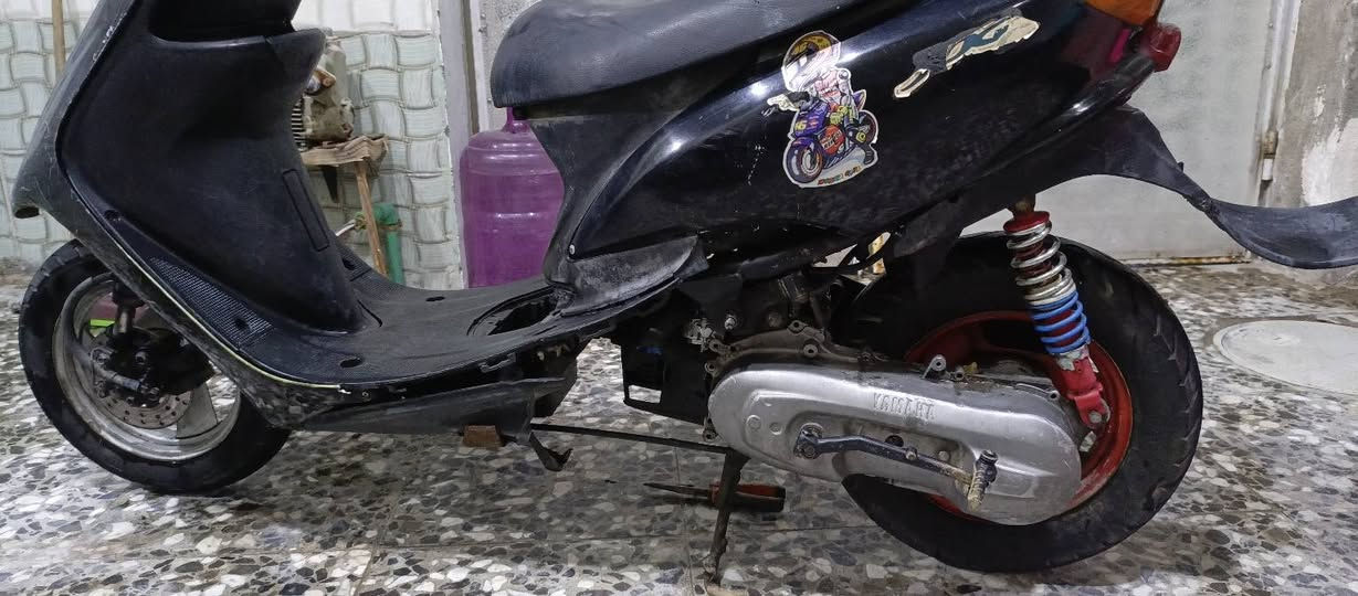 سلام عليكم دراجة عصفورية للبيع مكينة تخبل اكسن مكفول كلجات جدد دراجة مثل ما موضح بل صور مكاني الامين الثانية السعر 250وبيهة مجال بصيط لاستفسار اكثر مراسلة الرقم *********** موجود واتساب
