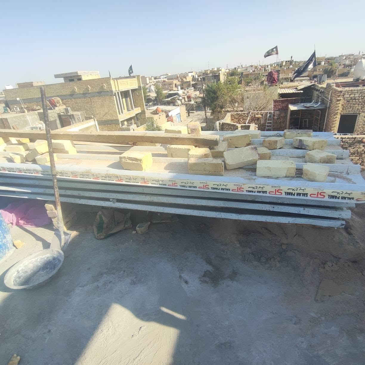 سندويج بنل الاصلي المتين 
العدد 5 قطع 
طول القطعه 5 متر 
السعر 300 
العنوان حي العسكري قرب صوره ابا الفضل العباس 
هاتف *********** عمارة, ميسان
