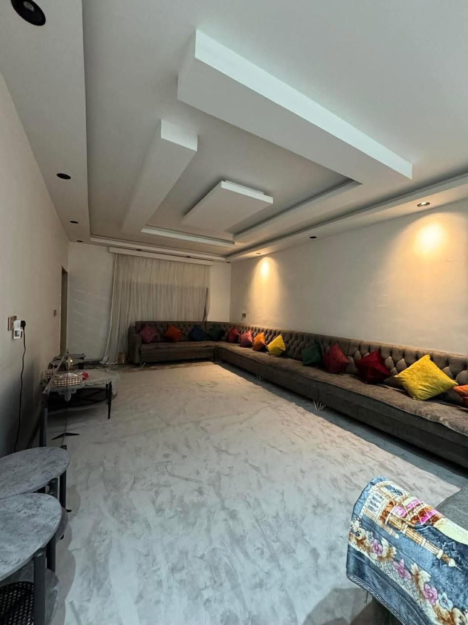 ⭕بيت للبيع🏡
حي التأميم
#المساحة:- 360م📏
يوجد حديقة امام البيت 
طابق واحد فقط
2 غرف+ استقبال+ هول + صحيات.

#للاستفسار:-
مراجعة المكتب أو الاتصال بالارقام 👇🏼 
***********📞
***********📞
