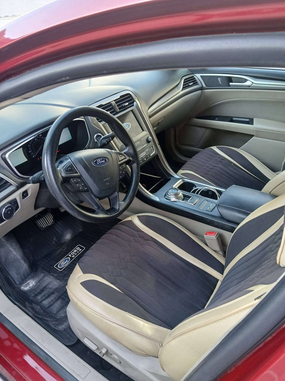 السلام عليكم 
فيوجين وارد امريكي 2019, 1.5T , ماشية 113الف ميل ، فقط الدعاميات صبغ حسب الفحص و الباقي ضمان و صيانة مستمرة كل ٦ اشهر ، رقم دهوك و المكان دهوك .
حسب كلام الاصدقاء و حسب تطبيق IQ لبيع السيارات حدد السعر بين 128 الى 121 
و انت هم قيم سعر و انشالله نتفاهم 
***********
