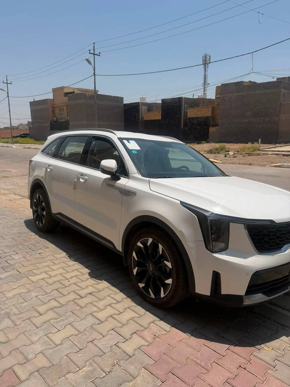 سورنتوا موديل 2025خليجي 6سلندر نص مواصفات ماشيه 65الف كيلو السعر 295وبيهه مجال كلش بسيط ***********
