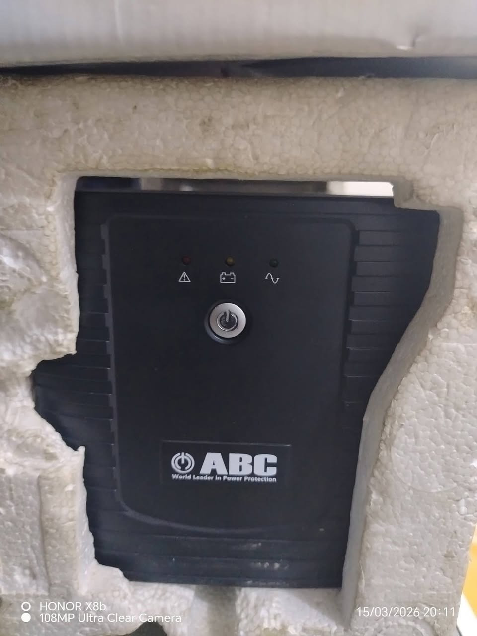 🔹UPS 1500 نوع ABC
🔹ملاحضة /1500 يتحمل جهاز مع شاشة 
🔹موصفاتة بل منشور شوفو 
🔹⚠️/(ليس لدي توصيل اي مكان اعتذر🚸) 
🔹فول نضافة استخدم أشهر قليلة 
🔹ومبدل بطاريات جداد قبل شهر يعني تاخذا فول 🔹جديد 
🔹اعتبرة من الشركة كارتون كامل جيب وشد بنسبة 🔹للوقت التشغيل الجهاز استخدمة بل اسبوع ساعة 🔹وحدة ونت تخيل النضافة واني   بيدي بدلت 🔹بطاريات
🔹السعر 60 الف  
🔹مكاني بغداد الانتصار قرب السيطرة


**إذا كنت صاحب هذا الإعلان وتريد حذفه لأي سبب، رجاءا أرسل رسالة إلى الدعم الفني**