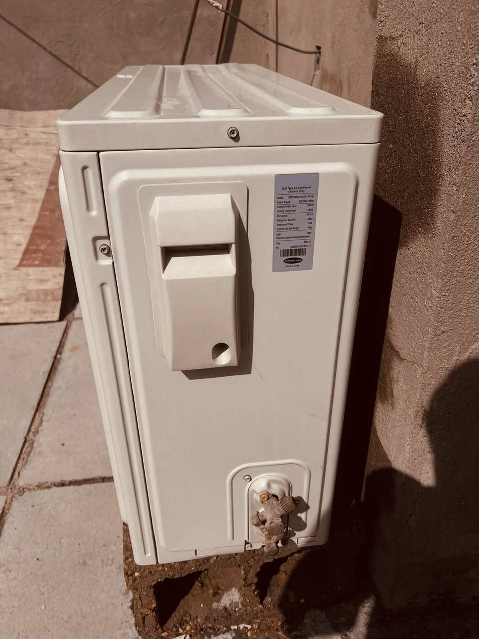 السلام عليكم 
سبلت جنرال ماكس ثنين طن 
استخدام  اقل السنة 
كامل ملحقات تجي تفحص يللا تاخذ
سبب البيع العام اخذت انفيرتر
العنوان بغداد الدورة
السعر ٣٨٥ الف


**إذا كنت صاحب هذا الإعلان وتريد حذفه لأي سبب، رجاءا أرسل رسالة إلى الدعم الفني**