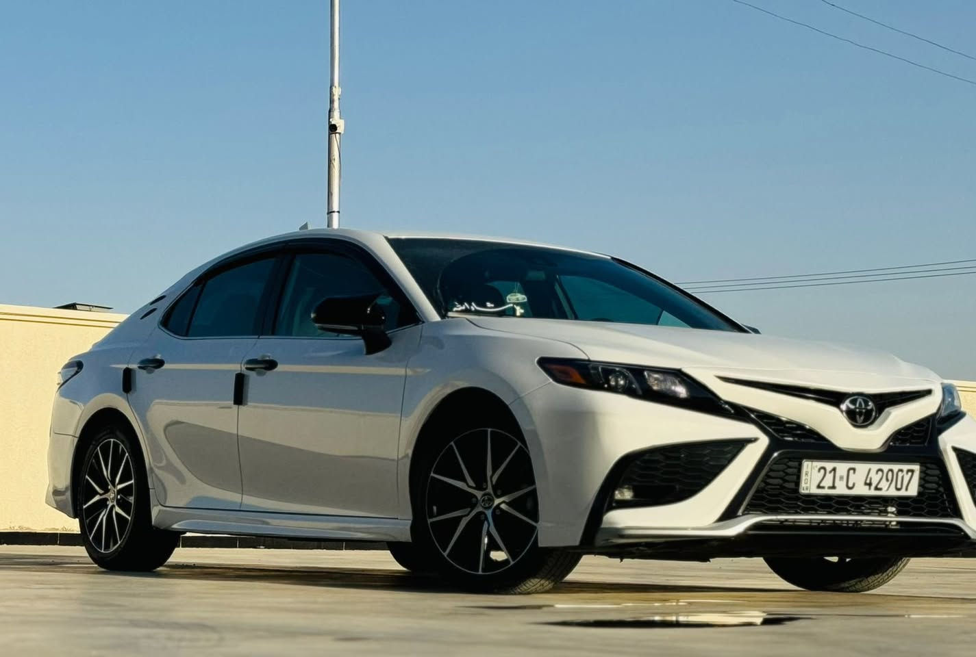 سلام عليكم
للبيع 
تيوتا كامري 
موديل 2022 se
ويل كب 
شاشه 
تحكم ستيرن 
سياره جديده احلى من الصور 
ماشيه 43
مكان السيارة دياله خانقين 
اي استفسار ***********
