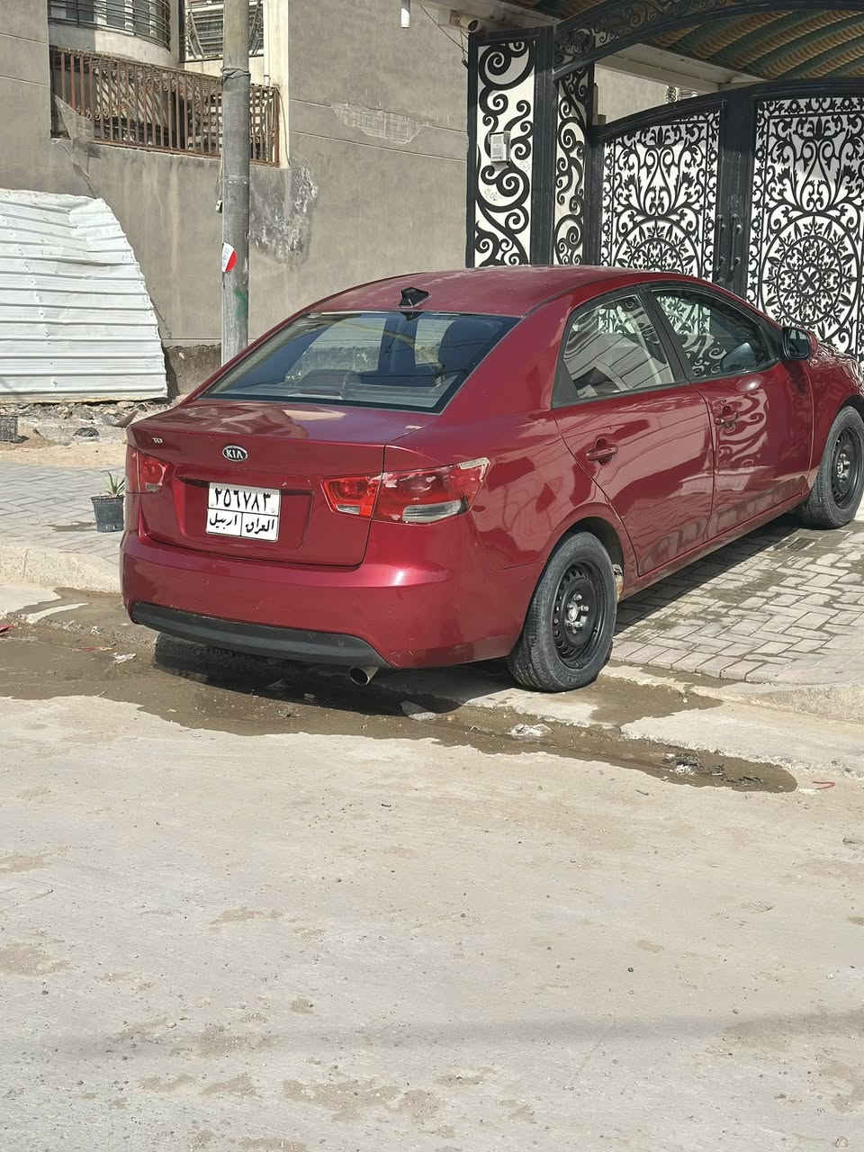 سلام عليكم سيراتو 2012 خليجي مكفولة من ضربة بيها دواير جاملغين خلفيات ورشات صبغ للجمالية مكينة 1600 كير ومحرك زيرو مكانها الديوانية السيارة جاهزة ومابيها نقص السعر 81 استفسار ***********
