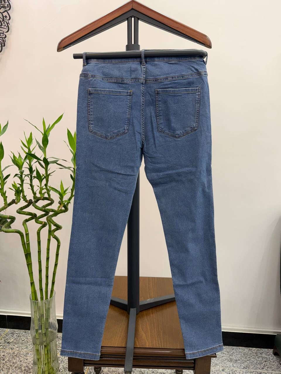 عرض خاص لتجار الجملة - بنطلون جينز عالي الجودة من 
بنغلاديش 🇧🇩إلى العالم 

نحن مصنع/مكتب توريد في بنغلاديش، نقدم لكم أفضل عروض الجينز (Denim) المصمم خصيصاً للسوق  العرب بجودة تصدير عالمية وأسعار تنافسية جداً.
✅ مواصفات العرض للجملة:
• نوع المنتج: بنطلون جينز نسائي(Premium Denim).
• الموديلات: متوفر قصة (Slim Fit) و (Modern Taper) و (Straight Fit).
• البراند: يمكننا التصنيع بشعاركم الخاص (Private Label) أو حسب الطلب.
• الجودة: فحص كامل للمنتجات (100% QC) قبل الشحن لضمان خلوها من العيوب.
🤝 لماذا تتعامل معنا؟
1. نحن في قلب صناعة الملابس العالمية (بنغلاديش).
2. خبرة في التعامل مع متطلبات السوق العرب.
3. الالتزام بمواعيد التسليم والجودة المتفق عليها.
🚀 للتواصل المباشر (واتساب/البريد)
📞 +964***********
📧 goldeneaglefashion11@gmail.com
https://t.me/goldeneaglefashion

#GoldenEagleFashion #جولدن_ايجل_فاشن #LadiesJeans #جينز_نسائي #DenimFashion #بناطيل_جينز #WholesaleClothing #تجارة_جملة #WomensWear #موضة_2026 #DenimSupplier #تنسيقات #BangladeshDenim #ملابس_بنجلاديش #PremiumDenim #ازياء #PrivateLabel #توريد_ملابس #OOTD #استيراد_وتصدير #FlareJeans #بوت_كات #FashionTrends #جينز_بناتي
