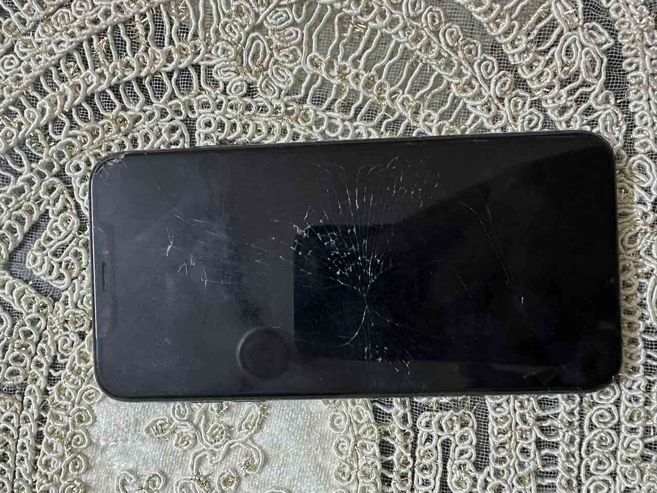 السلام عليكم ايفون xs max جهاز ممفتوح وكع من ايدي وضررت الشاشه الذاكره ٦٤ البطاريه٧٧   السعر ٩٠ قفل بغداد العامريه


**إذا كنت صاحب هذا الإعلان وتريد حذفه لأي سبب، رجاءا أرسل رسالة إلى الدعم الفني**