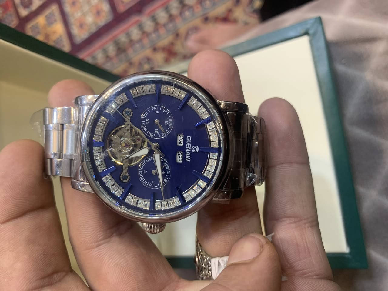 سلام عليكم ساعات قطعتين 
اوتماتيك قطع ثقيلة 

اعلة سعر ابيع 
التفيدة يدخل خاص وبل خدمة


**إذا كنت صاحب هذا الإعلان وتريد حذفه لأي سبب، رجاءا أرسل رسالة إلى الدعم الفني**