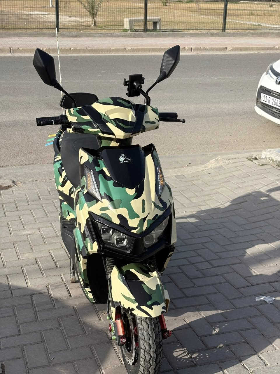 سلام عليكم دراجة سكنس شحن للبيع
نوع سكنس شحن 
بطارية عدد 6مسطرة 
سرعتها 80
ملفها 1500
بصمتين +سوجين
لايتات زنون عالي ناصي 
بيها وضعية بارك 
الدراجة شكل مميز 
عنواني بغداد حي الجهاد الاطباء 
هاذا رقمي ***********
