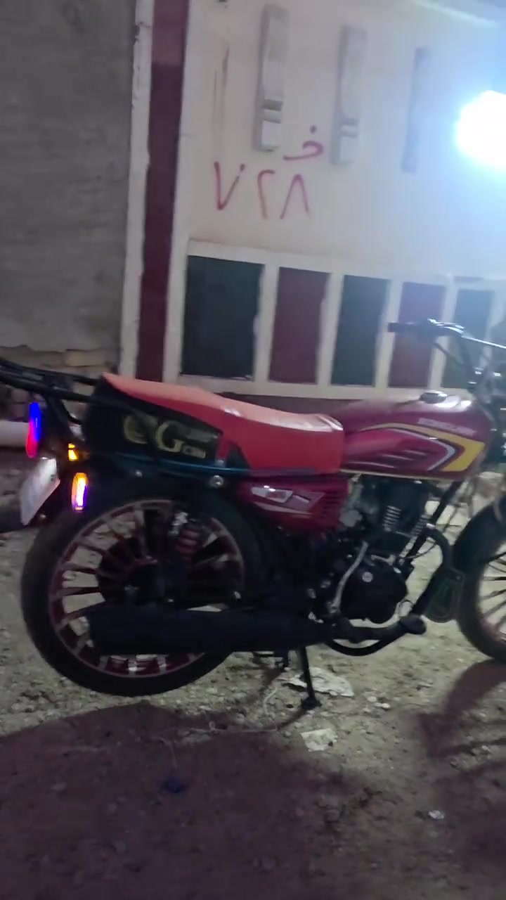 سلام عليكم دراجه ايراني مديل 26  للبيع الدراجه مكفوله كفاله 
محرك 200 سعر 850 وبيه مجال   الهاتف  // ***********
