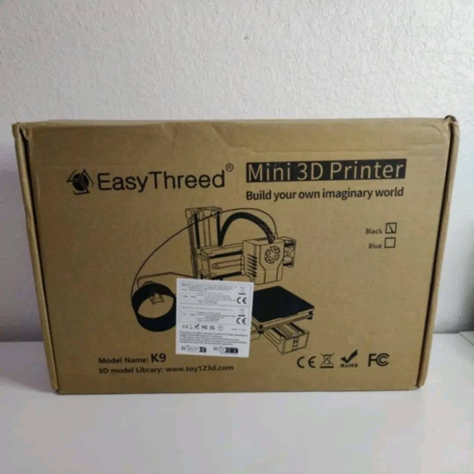 السلام عليكم 

طابعة 3D Easythreed K9 🖨️

- المواصفات:
- حجم طباعة 100×100×100 مم
- فوهة 0.4 مم + دقة 0.1-0.2 مم
- تدعم PLA 1.75 مم + تحكم بمفتاح واحد
- وزن خفيف 1.5 كجم وهادئة

- الاستخدامات: تعليمية ومنزلية للطلاب والهواة


**إذا كنت صاحب هذا الإعلان وتريد حذفه لأي سبب، رجاءا أرسل رسالة إلى الدعم الفني**