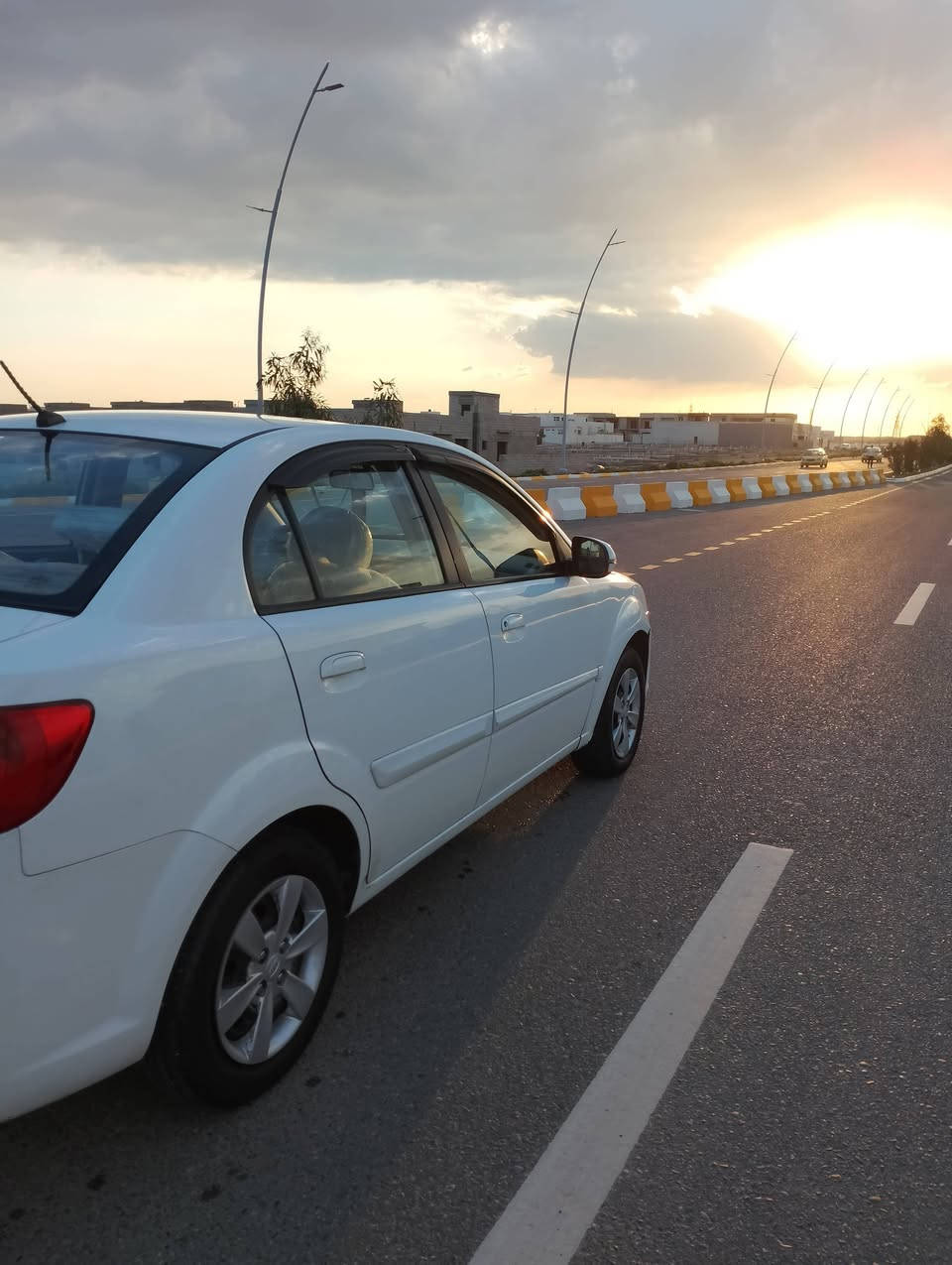 السلام عليكم مكلف بالنشر
كيا ريو 2012
السيارة فول من ناحيت كير ومحرك وطخم كلو شرط 
تبريد تدفئ كلو شغال شاشه بيها وتخم تاير جديد  
الضرر جاملغ الامامي ومبدل اصلي والبوند بيه اربع اشبار  صبغ توحيد لون متواجد على الرقم و الواتساب والناسنجر  
بس فقط الشراي يتصل والسعر خاص الرقم ***********
