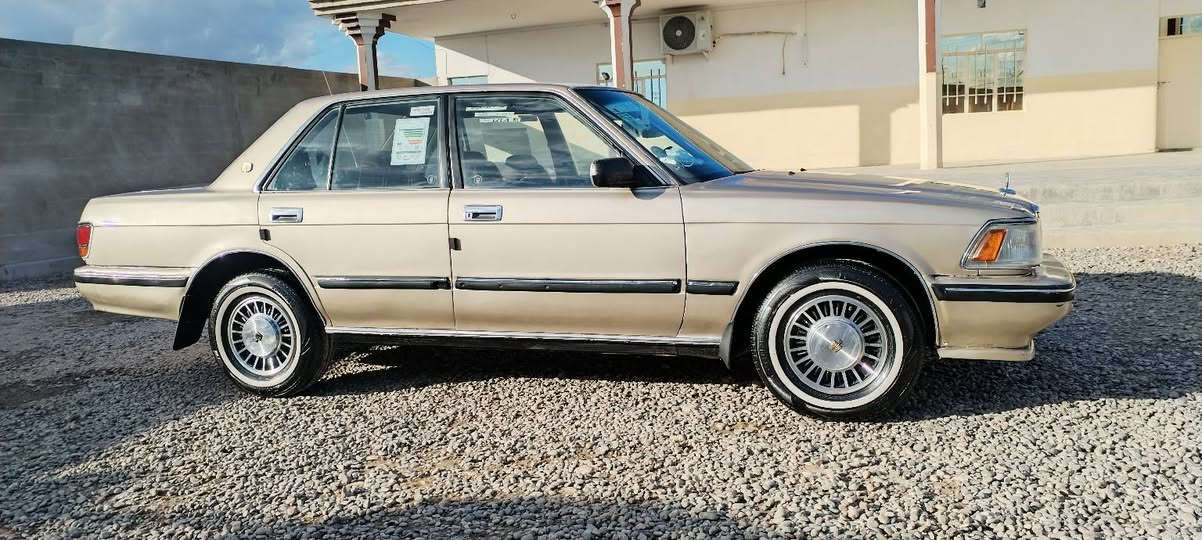 السلام عليكم للبيع سيدان رقم نينوى مصطرا بسمي اني الشرعي محرك وكير اصلي صبق جمالي بدون ضرر شرط التحويل السعر 46 بيها مجال مكان السيارا موصل جانب اليمن الستفسار علا هاذا الرقم *********** //***********
