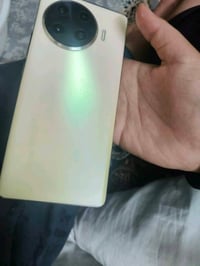 آيفون • موصل • جانب الايمن