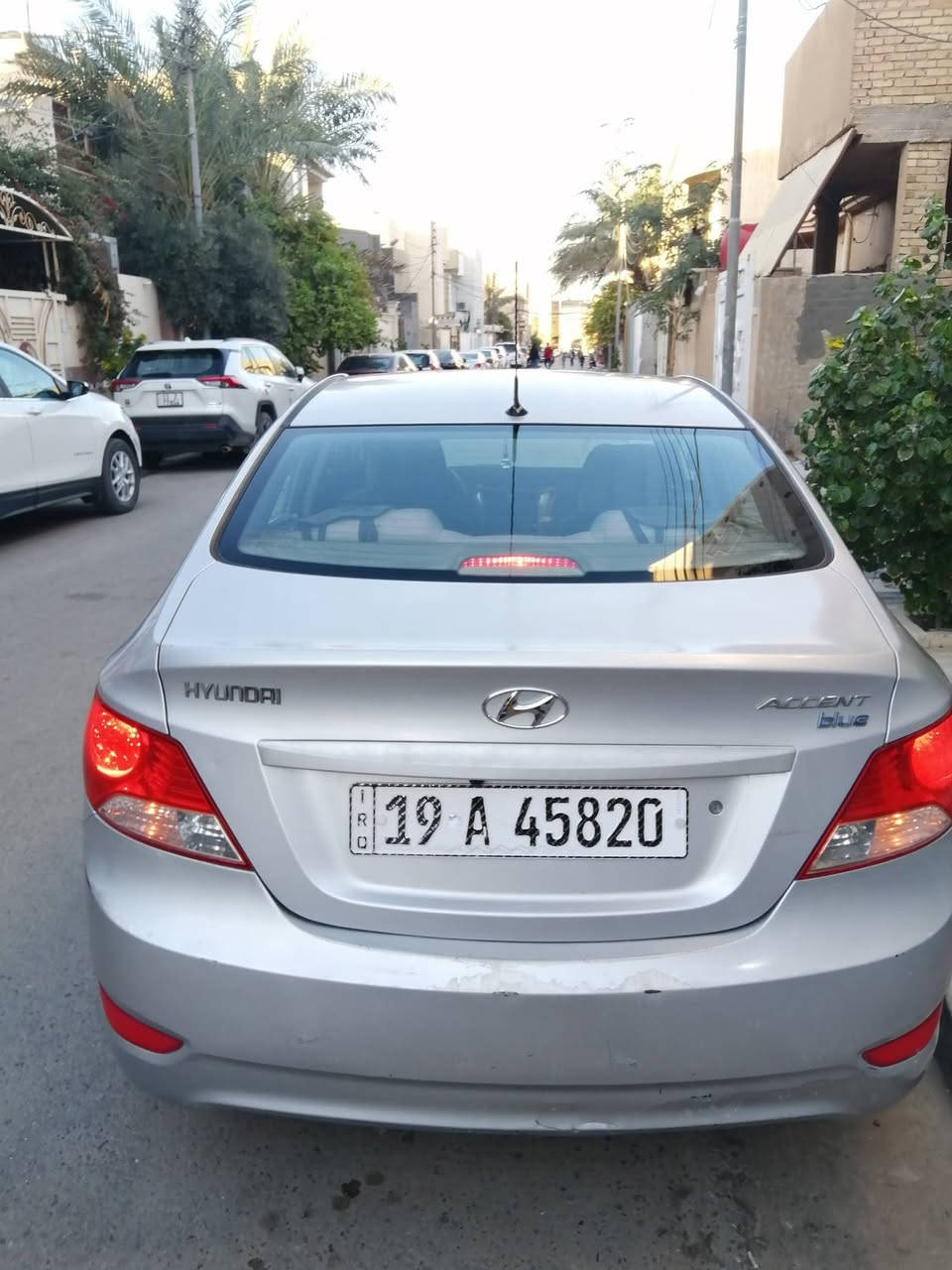 هيونداي أكسنت خليجي موديل ٢٠١٣، سيارة بلادية كاملة لايوجد فيها أي نقص أفتصادية جدا  بصرف الوقود وتعمل على البنزين العادي
محرك 1600
تبريد جيد جدا وتدفئة
كاميرا خلفية
مضاف شاشة اندرويد
الرقم انكليزي كربلاء وهزة سنوية جديدة لنهاية سنة ٢٠٣٠
عداد المسافة ١٦٤ الف كم 
السعر : ٨٩ $
موبايل ***********
