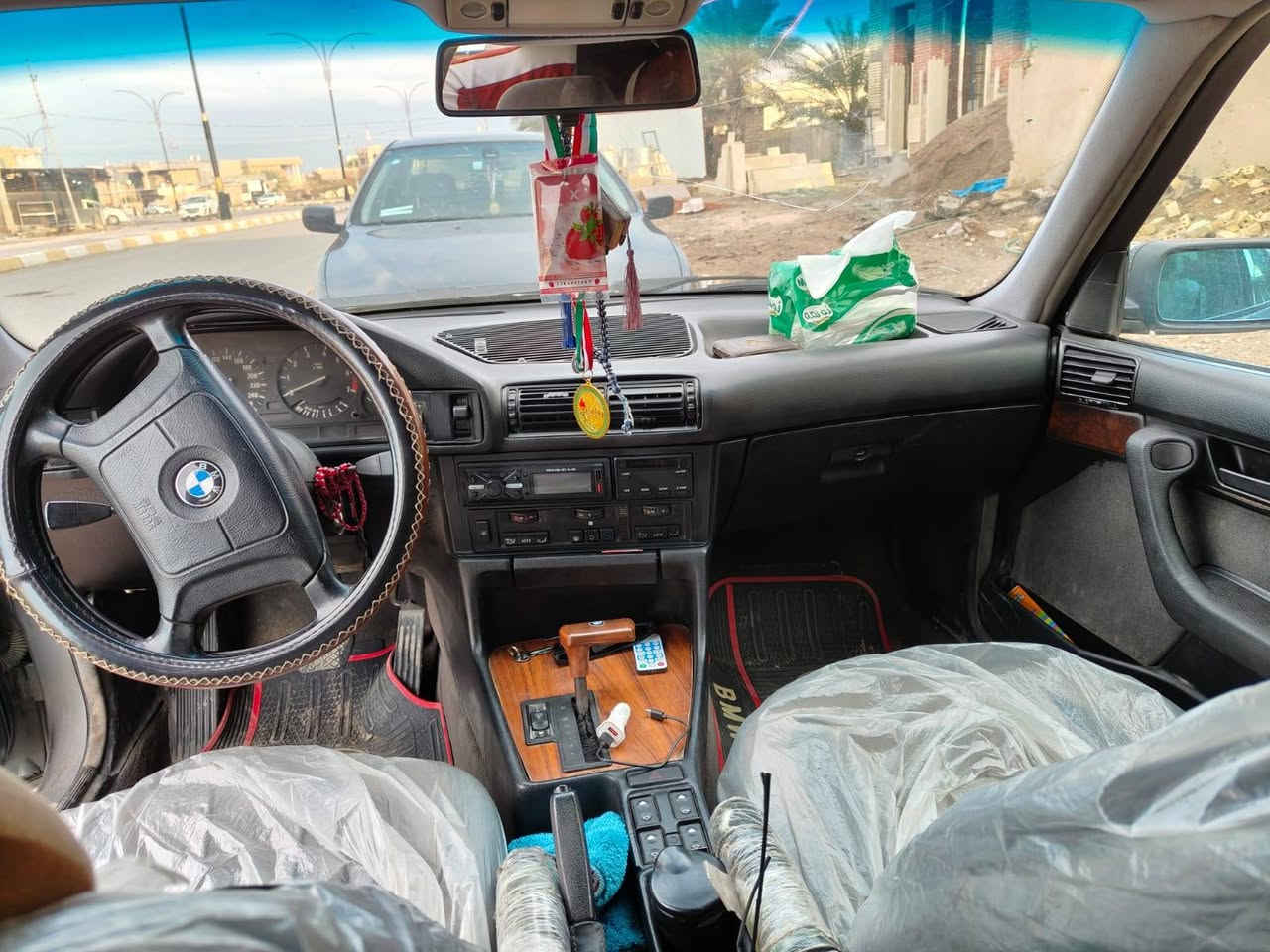 السلام عليكم
Bmw525  موديل1992

صبغ عام شرط بدون حادث محرك كبس 

طخم امامي وخلفي جديد 4جامات كهرب سلايت عطرعريض طخم تاير نضيف

شرط المحرك والكير والكهربائيات كلها شغاله

وشرط الوكالة والتحويل 

للتواصل على الرقم وائي استفسار

***********

سعر السيارا 75 وبيهامجال
أنا مكلف بلنشر
