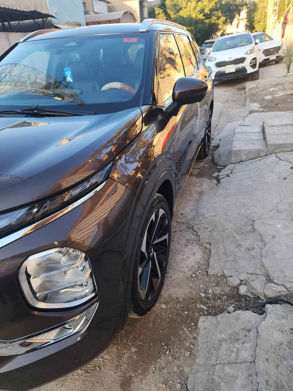 مسي بوشي أوتلاندر
خليجي فول مواصفات ويل عشرين

داتشو دبل أكسل رادار أمامي خلفي
موديل ٢٣ ماشيه ١٥ ألف سياره مكفوله ٧ راكب مكينه ٢٥٠٠ سعر
٢٥٠ ورقه سياره بسمي مكان سياره
بغداد حي جميله أي أستفسار أتصال على وتساب ***********
