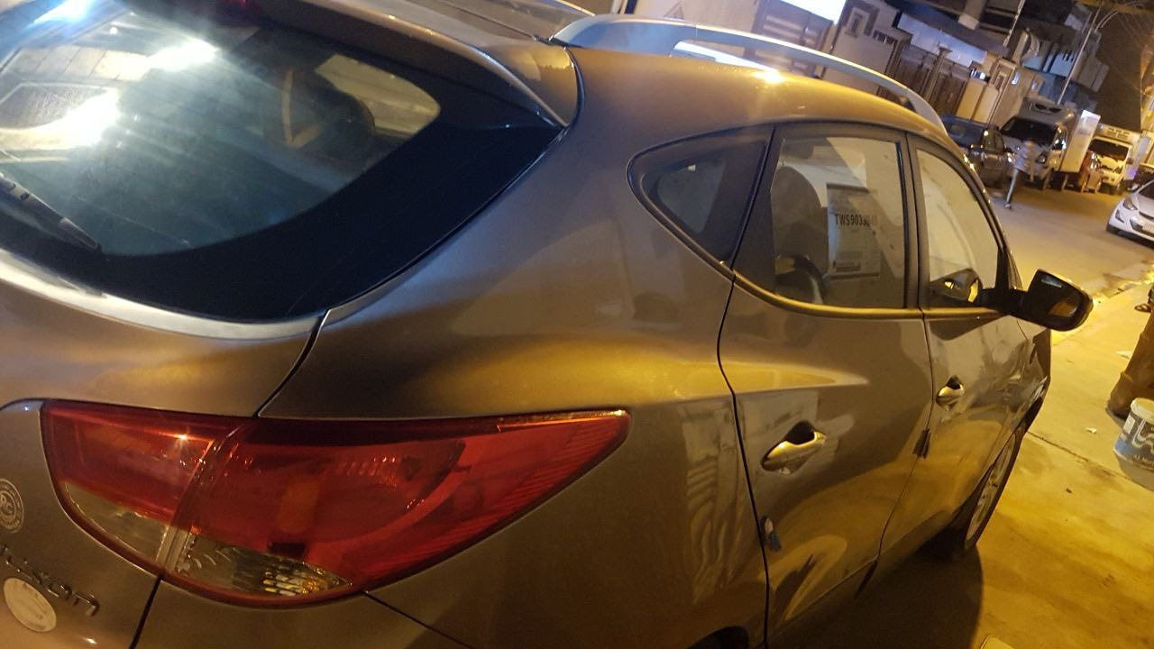 توكسان موديل 2012 خليجي نص فول محرك 2000 دوش
بانوراما
شاشه 
كامره
حساسات
تحكمات ستيرن
الارضيه مبطنه جلد
اشاير بالمري
تبريد ثلج
الرقم الجديد سنويه 2030
ضررها صبغ نص باب مال السكن بدون معجون
وبارد بالجاملغ الخلف السايق
السعر 12700$ وبيها مجال
الاستفسار خاص او على الرقم ***********
