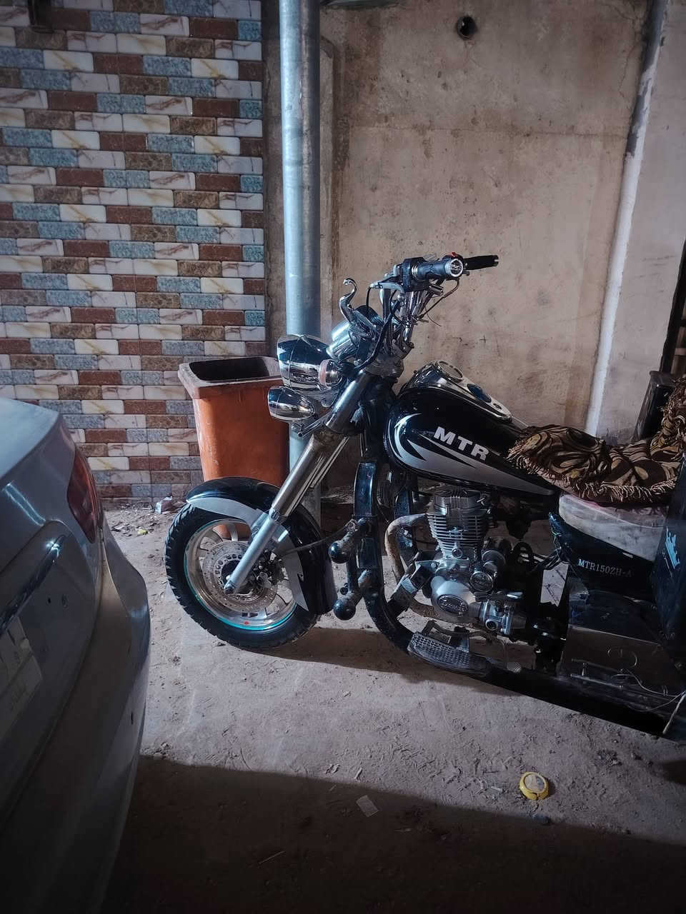 سلام عليكم ستوته امتيار مديل ١٩ اوراق اصولي كفاله مكينه برغي مامفتوح منهه قبل شهر مشدوده كهربايات كلهه جدد قبل يومين شادهن هورن سلف هندر كله شغال تواير خطه دبلات ٩٥ كير بوكس نجوم طيور كله بيهه ***********
