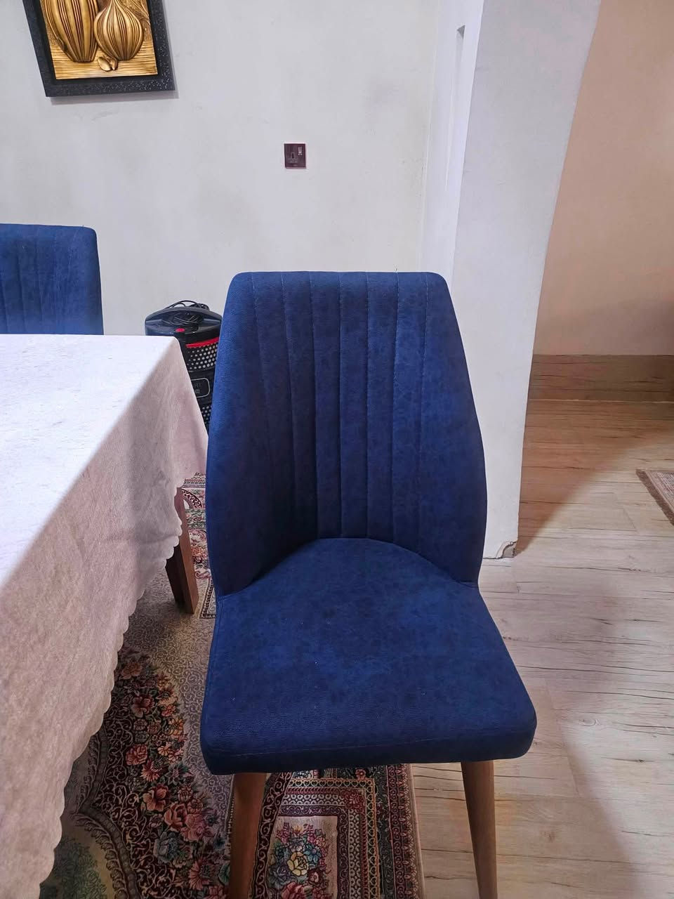 سێت میز نان خواردن و كونسوڵی و ڤاترین بەیەكەوە نرخی ملیۆن و ۳٠٠ چەمچەمال لۆكە بچوكتزین شوختی نیە


**إذا كنت صاحب هذا الإعلان وتريد حذفه لأي سبب، رجاءا أرسل رسالة إلى الدعم الفني**