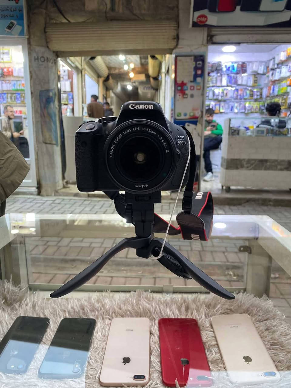 canon D600
Lens 18+55
nrx  300 hazar 
***********کەلار
