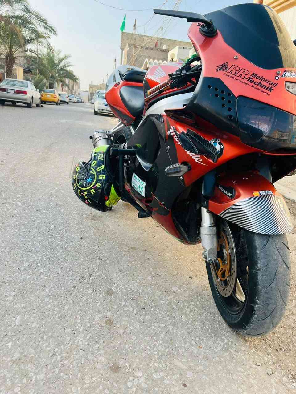 السلام عليكم رمضان مبارك انشاء الله 

CBR( 919cc)
كير مكينة كفاله .بطناش اول وثاني وثالث والرابع طيران 
سرعته 300
تسارعه من الصفر لل٢٠٠ قبل ان يرتد اليك طرفك 
الدراجه نضيف بمعنا الكلمة .سعره ٣مليون وبيه مجال للشراي .مكاني نجف للتواصل 
+9647815253315 النجف, العراق


**إذا كنت صاحب هذا الإعلان وتريد حذفه لأي سبب، رجاءا أرسل رسالة إلى الدعم الفني**