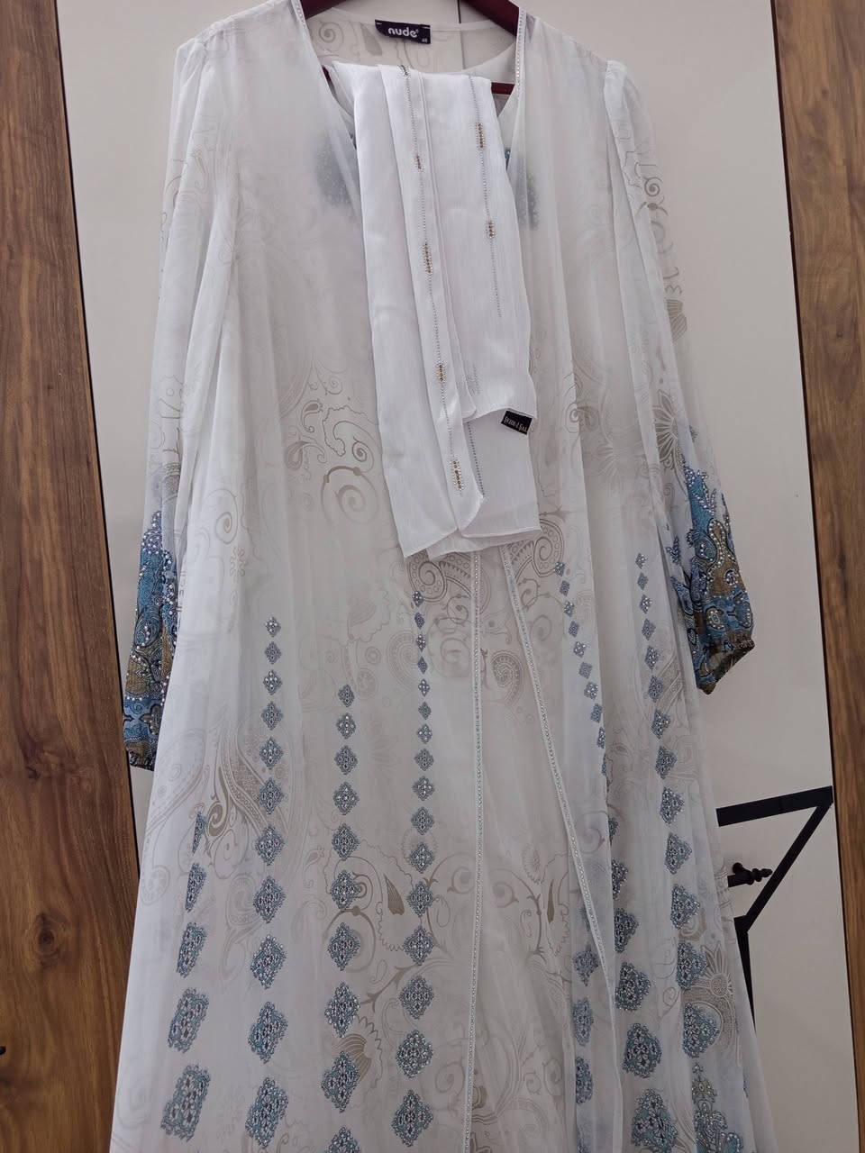 ثوب مناسبات ملبوس لبسه وحده الي تريده تراسلني خاص


**إذا كنت صاحب هذا الإعلان وتريد حذفه لأي سبب، رجاءا أرسل رسالة إلى الدعم الفني**