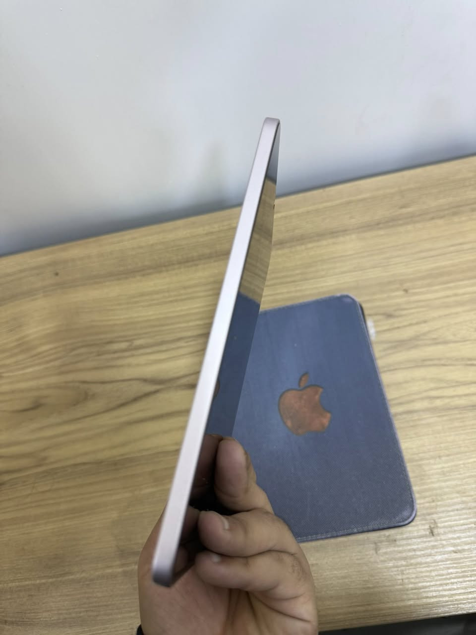 السلم عليكم عندي ايباد مينيسكس
نضافة الجهاز 100/100 بطاريه الجهاز 90/100 ذاكرة الجهاز 64 مكفول كفاله عامه ملحقات الجهاز حافضه فقط الكارتونه ما موجوده السعر 325 وبي مجال  مكاني بغداد مدينة الصدر 
للاستفسار ***********
