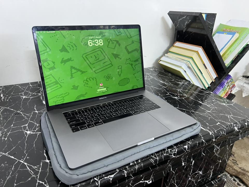 MacBook Pro للبيع 💻 

ذاكرة 256 ورام 32 حجم الشاشه 16 انج  4 منافذ تايبسي كور اي سفن الجيل الثامن موجود توصيل محافظات بسعر مناسب 
الشراي يتصل :***********
