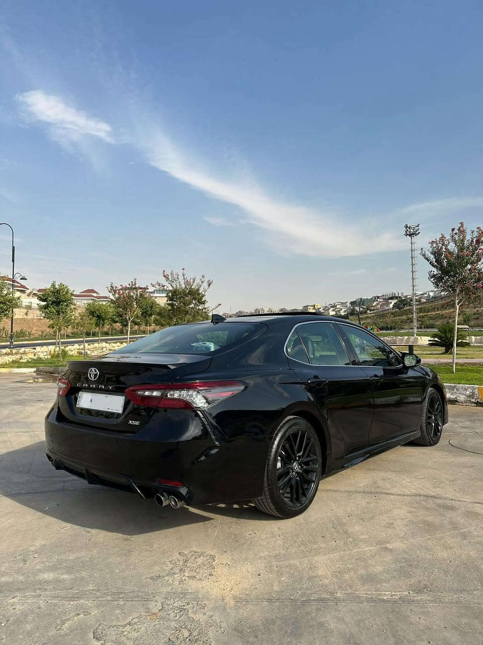 السلام عليكم 
للبيع
TOYOTA CAMRY XSE (2022)
رقم أربيل بأسمي كلشي جديد ممحتاجة ٲჂ̤ شي
4 سلندر 2500 كير 8 نمر
لون السيارة أسود ميتاليك
ماشية 82الف كيلو

فول مواصفات
بصمة
تشغيل عن بعد
فتحة سقف بانوراما
دشبول دجتال 
شاشة كبيرة تدعم ابل كار بلي
شفتات ستيرن 
4 رادارات امامي وجانبي وخلفي وتحديد مسار و مراقبة نقاط عمياء وقيادة ذاتية
8 ايرباك
كامرة خلفية
شاحن لاسلكي
لايتات لد و زينون + بلوجكترات لد
4 جامات اوتو امامي خلفي 
كشنات جلد
كشنات امامية كهرباء وتدفئة
كروس مثبت سرعة
تايرات و ويل مبدل جديد حدادية كهربائيات
ممشتغل بيهة ٲჂ̤ كلوب بل دشبول وبدون مسجات 

بيهة جاملغ امامي جهة راكب مبدل نفس الون بلادي وصبغ حافة البنيد شواصي لغود بدنة كفالة عامة بدون دواخل وبداخل العراق بل جاملغ الخلفي فوك الدعامية صبغ قليل كلش بدون معجون ايرباك فقط ستيرن سستم

سعر 205 
***********
